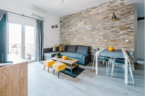 AD32 Apartamento Luminoso a los pies del Puente de Triana, Seville